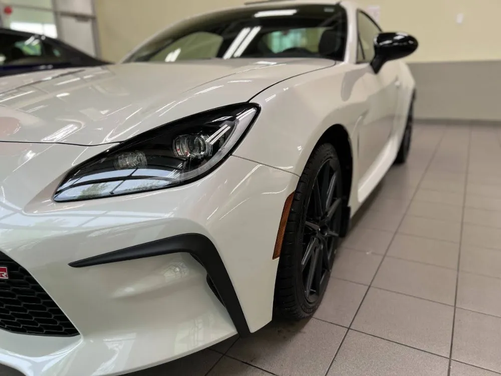 2022 Toyota GR86 Premium Manual in Halo White 3